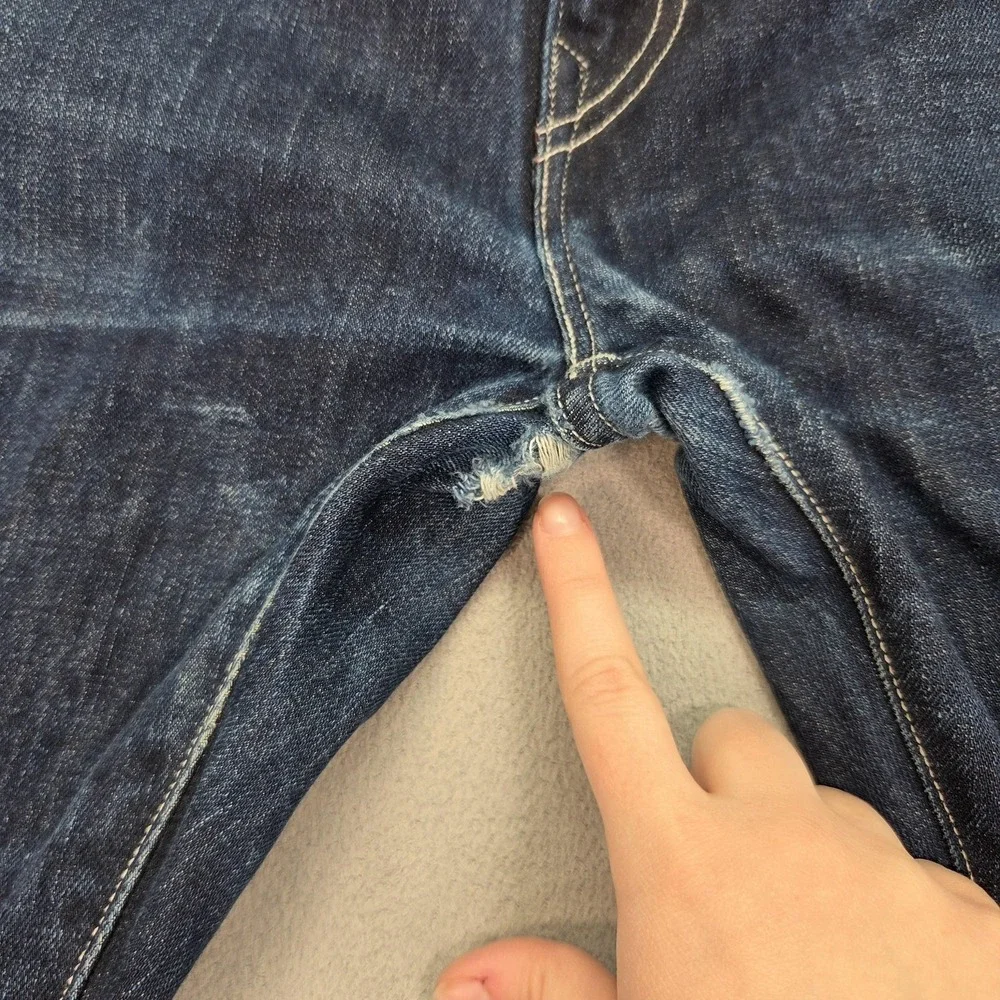 Levis important sizing